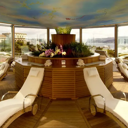 Intercontinental By Ihg Hotel 5*