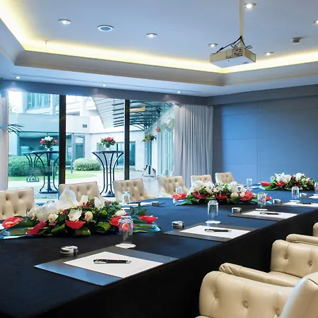 Intercontinental By Ihg 5*