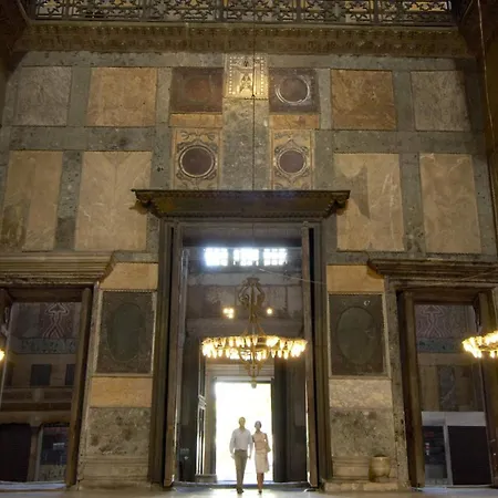 Intercontinental By Ihg