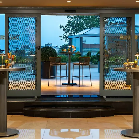 Intercontinental By Ihg Hotel 5*