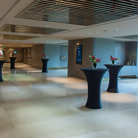 Intercontinental By Ihg Hotell