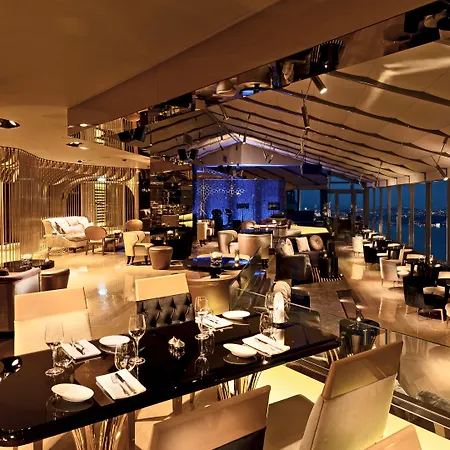 Intercontinental By Ihg Hotell