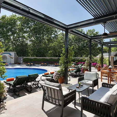 Intercontinental By Ihg Hotel