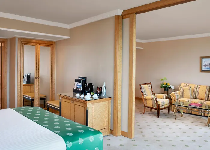 מלון Intercontinental By Ihg 5*