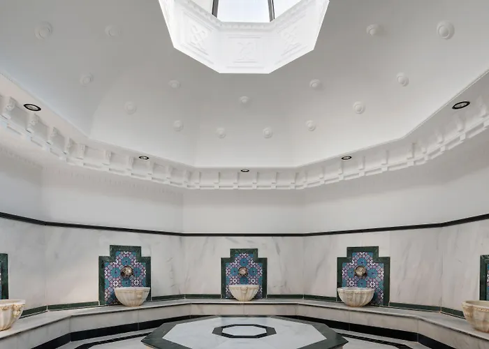 Intercontinental By Ihg 5*