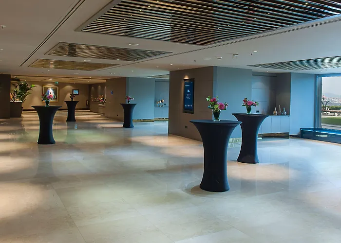 Intercontinental By Ihg מלון