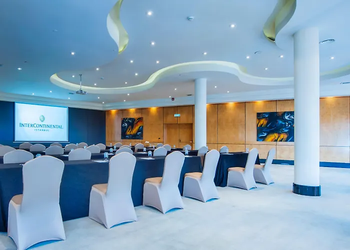 Intercontinental By Ihg מלון